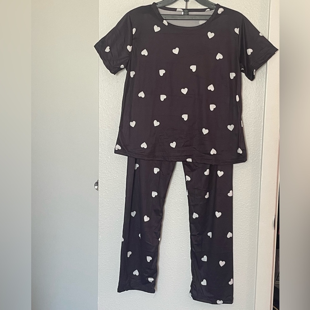 SHEIN Black Pajama Set with White Heart Print